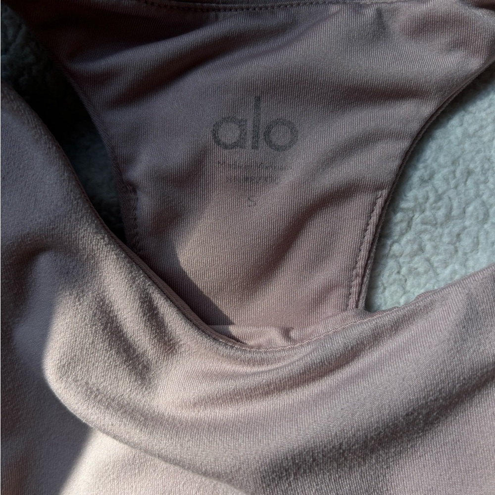 Alo yoga sports bra